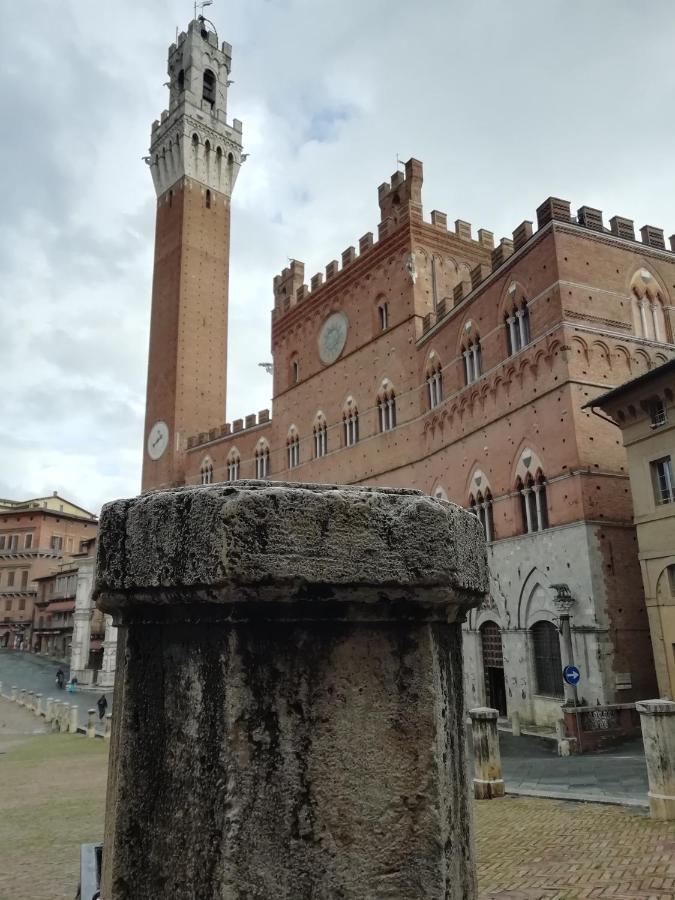 Alloggio Ristrutturato A 50 Metri Da Piazza Del Campo Siena Bagian luar foto